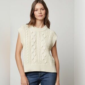 Velvet by graham and Spencer Hadden sweater vest size medium